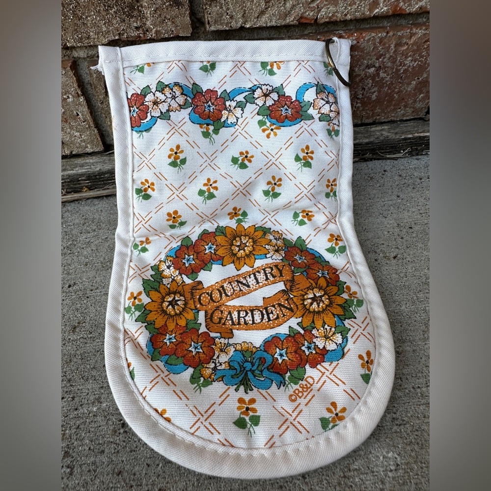 Vintage 1970s B&D Kitchen Oven Mitt Country Garden Farmhouse 10”